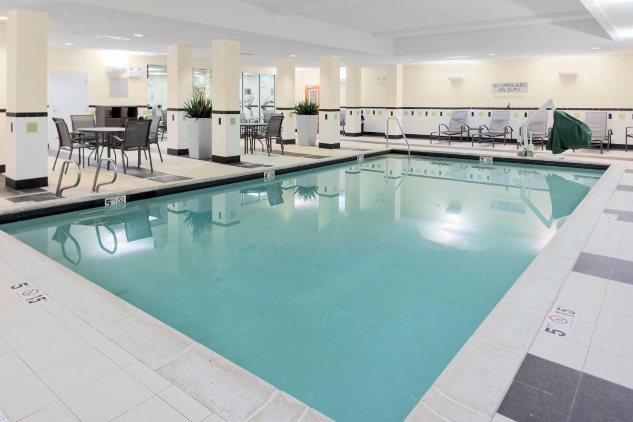 Hotel Fairfield & By Marriott Downtown 3*